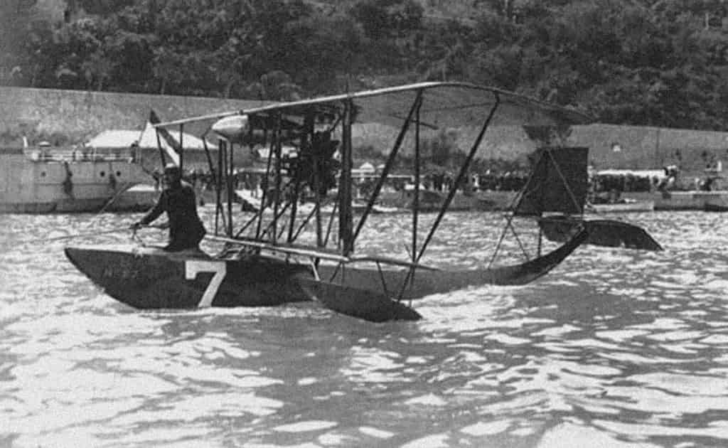 Летающая лодка F.B.A. Тип А на гонках на Кубок Шнейдера в Монако 20 апреля 1914 г. Швейцарский авиатор Эрнест Бурри взял на ней 2-е место, пройдя дистанцию за 3 ч 23 мин 12 с, и показав среднюю скорость 82,68 км/ч
